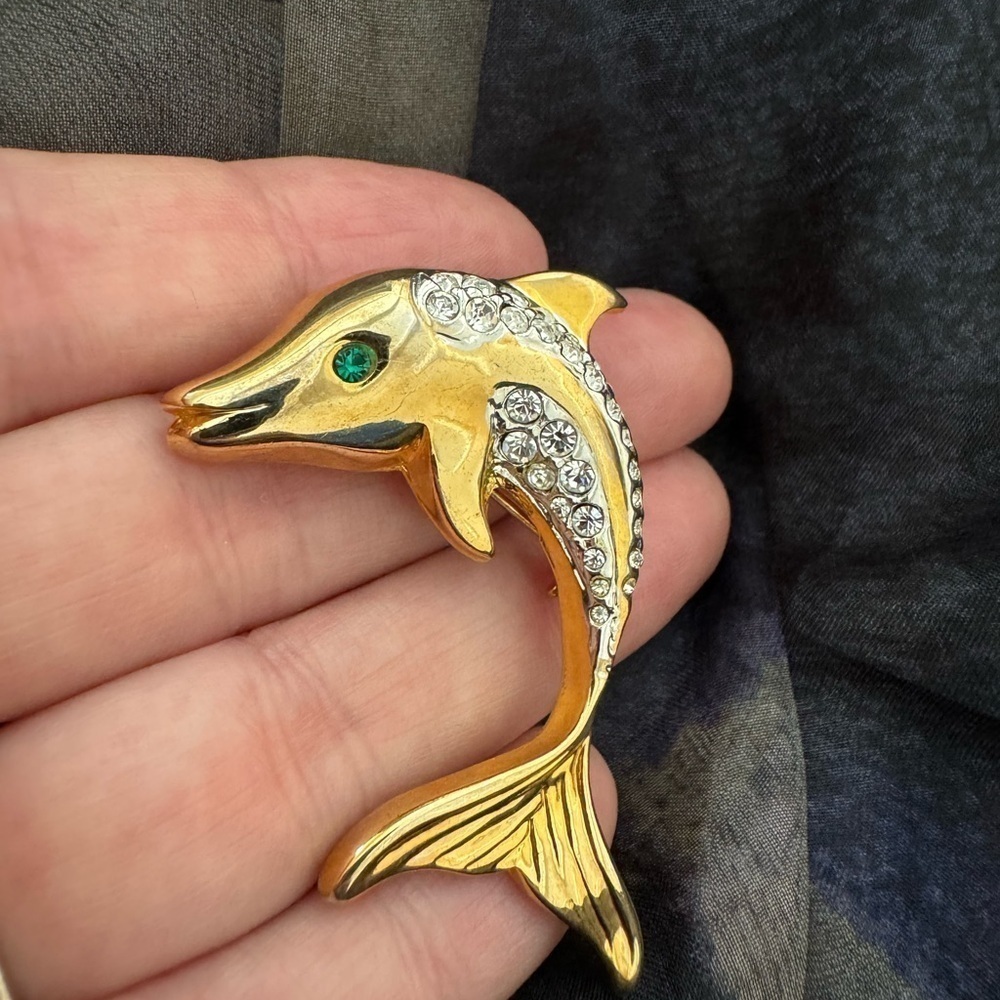 Vintage Gold Tone Dolphin Rhinestone Brooch Green Emerald Eye Nautical Pin